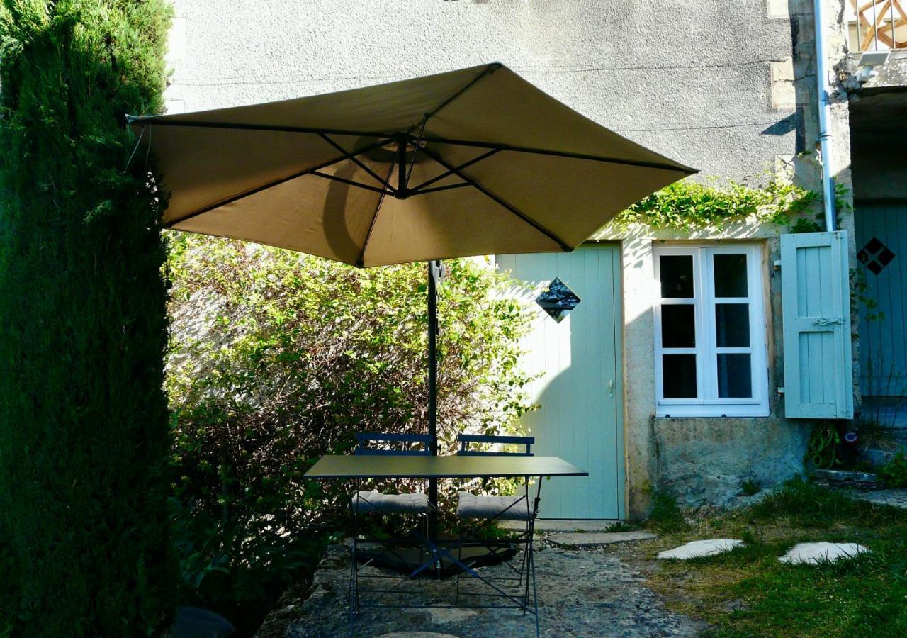 Dormir Au Pressoir Montagnieu  Exterior photo